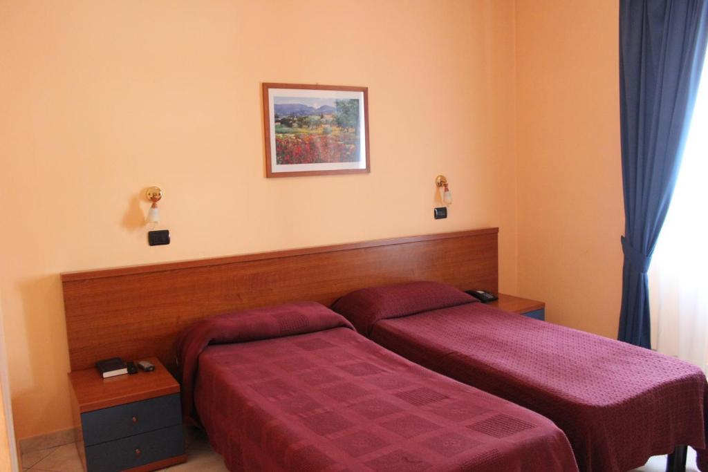 Hotel Леньяно Номер фото
