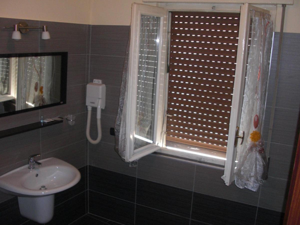 Hotel Леньяно Экстерьер фото