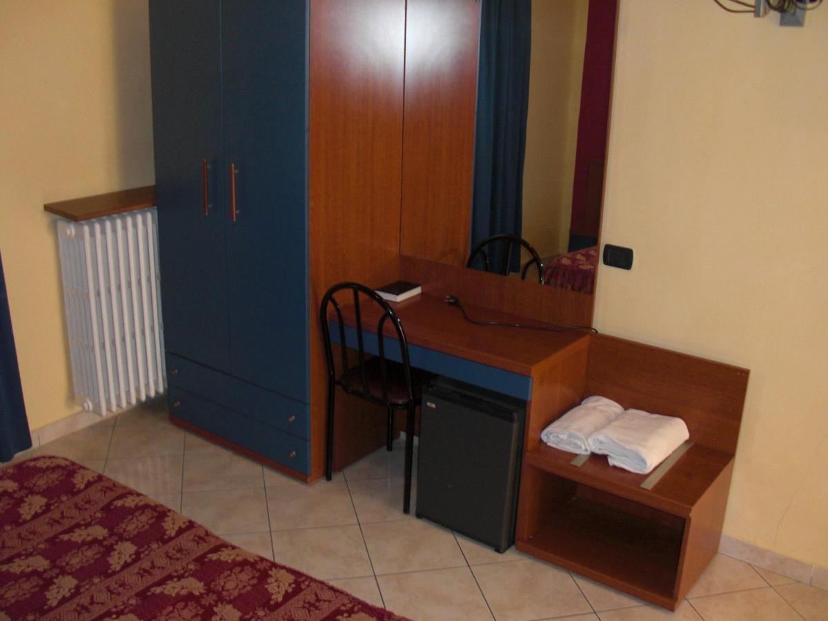 Hotel Леньяно Экстерьер фото